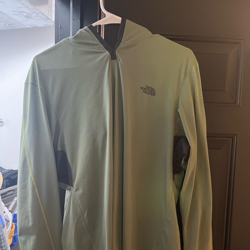 North Face athletic long sleeve hooded
